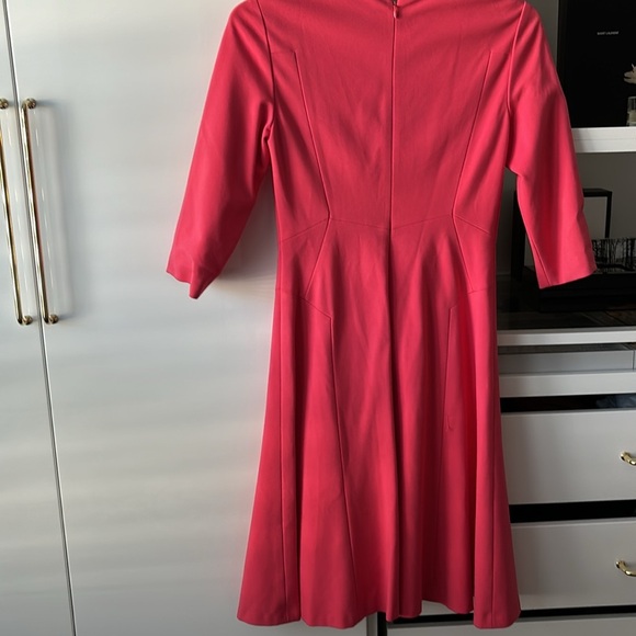 Classique’s Entier salmon color dress size 4 - Picture 4 of 5
